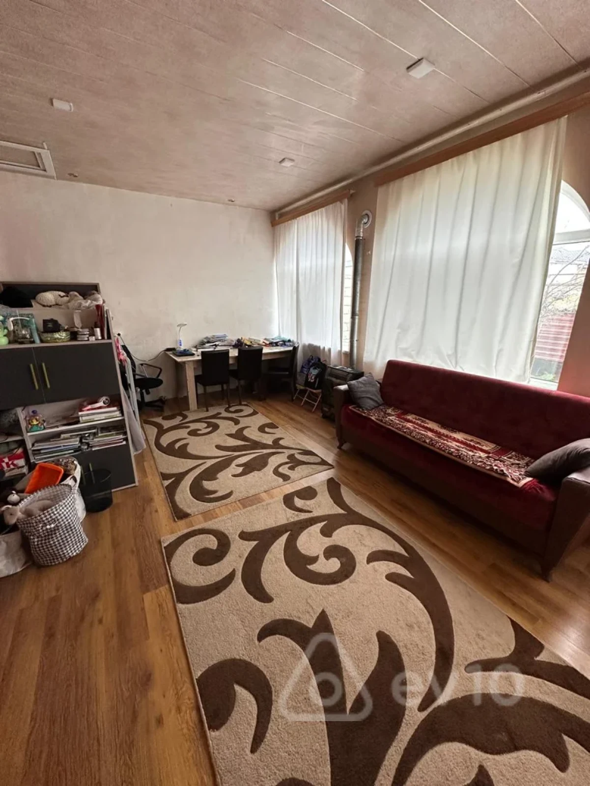 Satılır 7 otaqlı həyət evi 240 m²