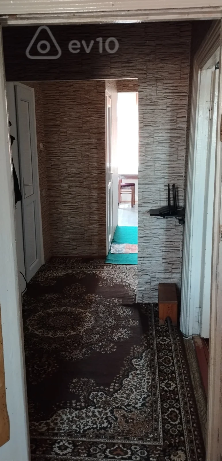 Satılır 3 otaqlı köhnə tikili 80 m²