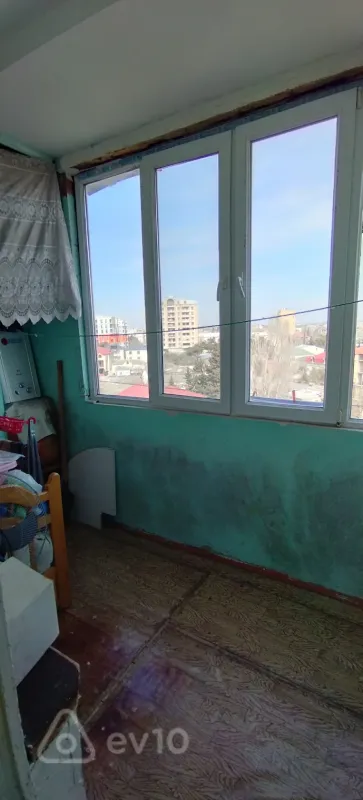 Satılır 3 otaqlı köhnə tikili 80 m²