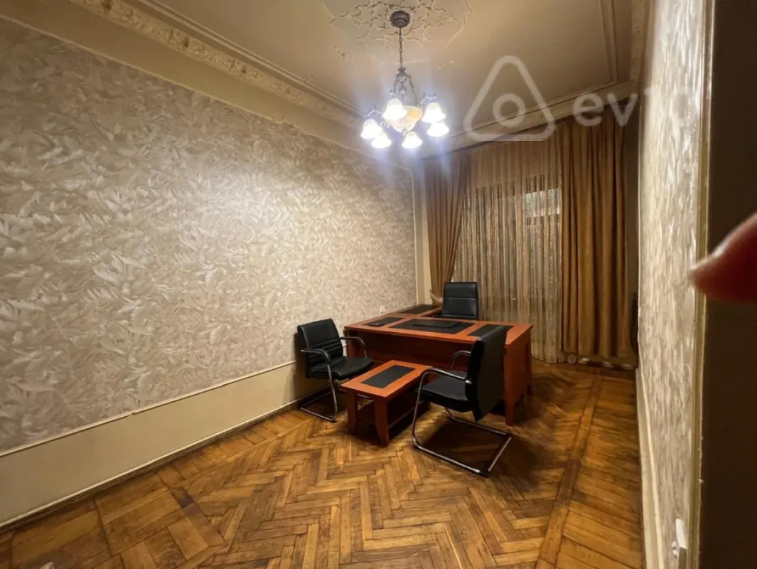 Kirayə verilir mənzil 110 m²