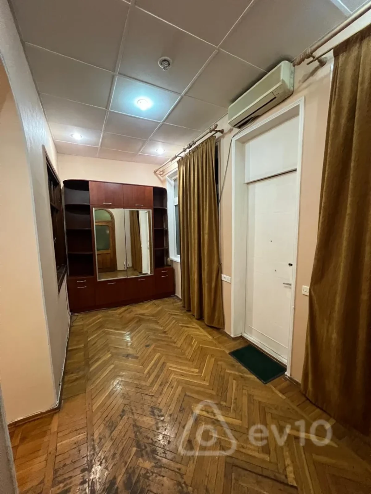 Kirayə verilir mənzil 110 m²