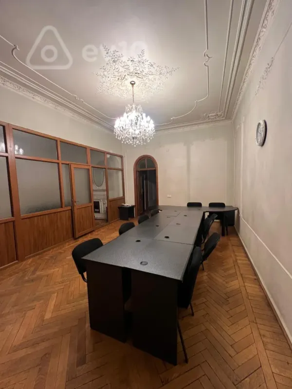 Kirayə verilir mənzil 110 m²