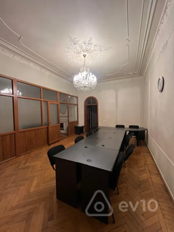 Kirayə verilir mənzil 110 m²