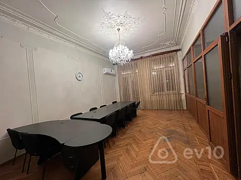 Kirayə verilir mənzil 110 m²