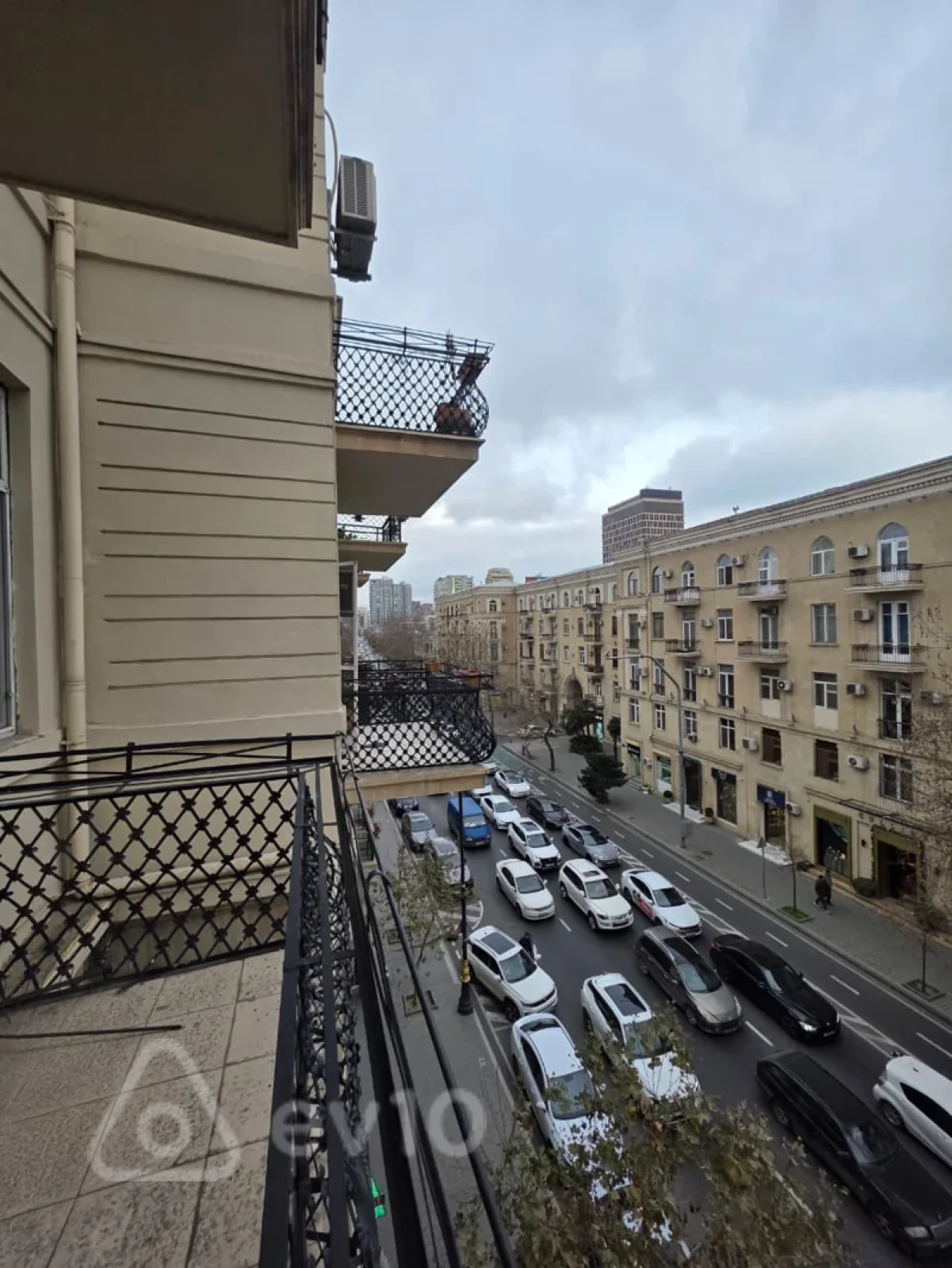 Kirayə verilir mənzil 110 m²