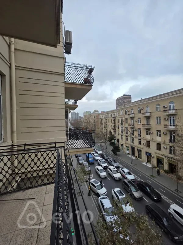 Kirayə verilir mənzil 110 m²