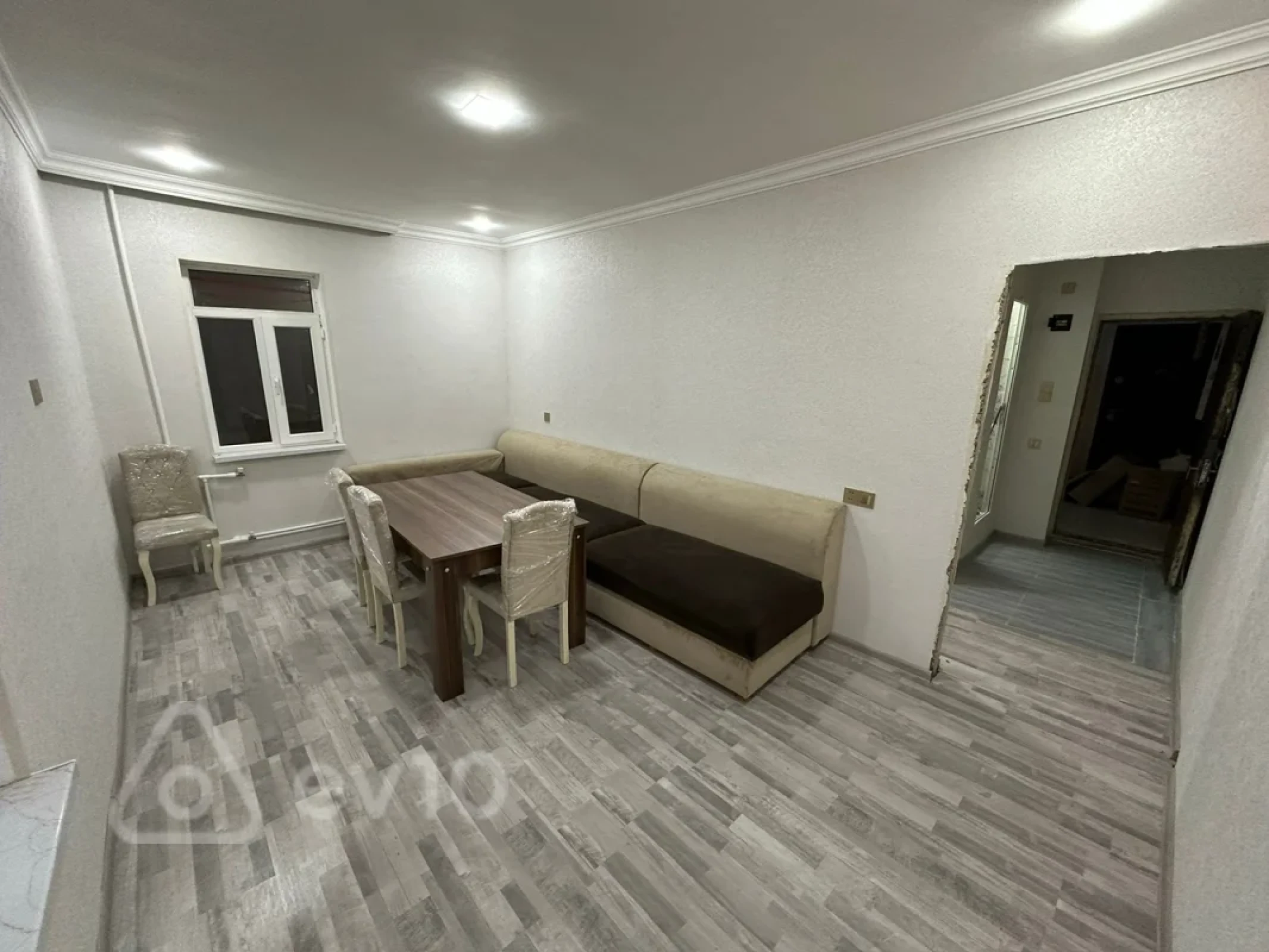 Satılır 2 otaqlı köhnə tikili 45 m²