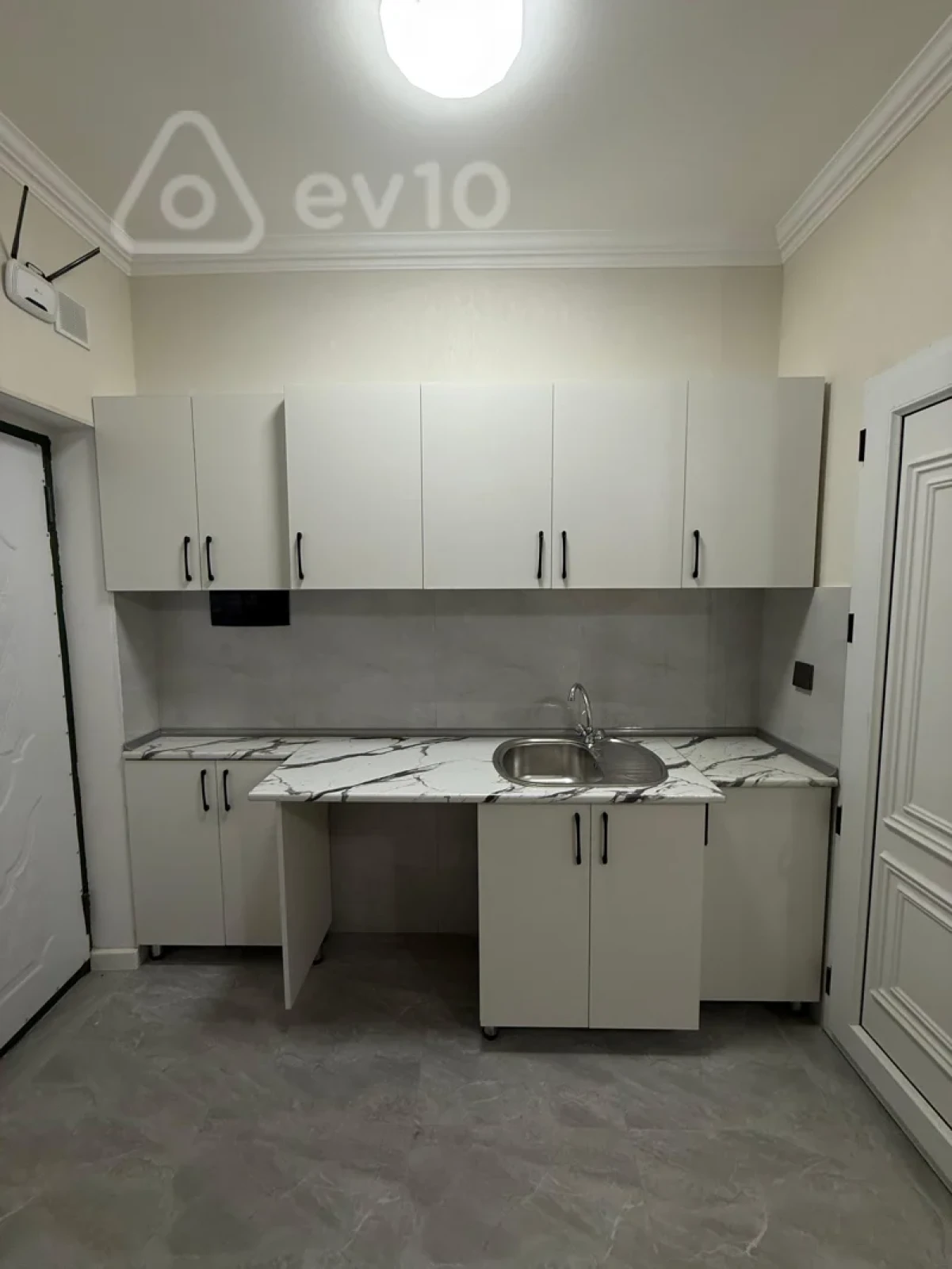 Kirayə verilir 2 otaqlı yeni tikili 45 m²