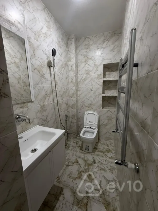 Kirayə verilir 2 otaqlı yeni tikili 45 m²
