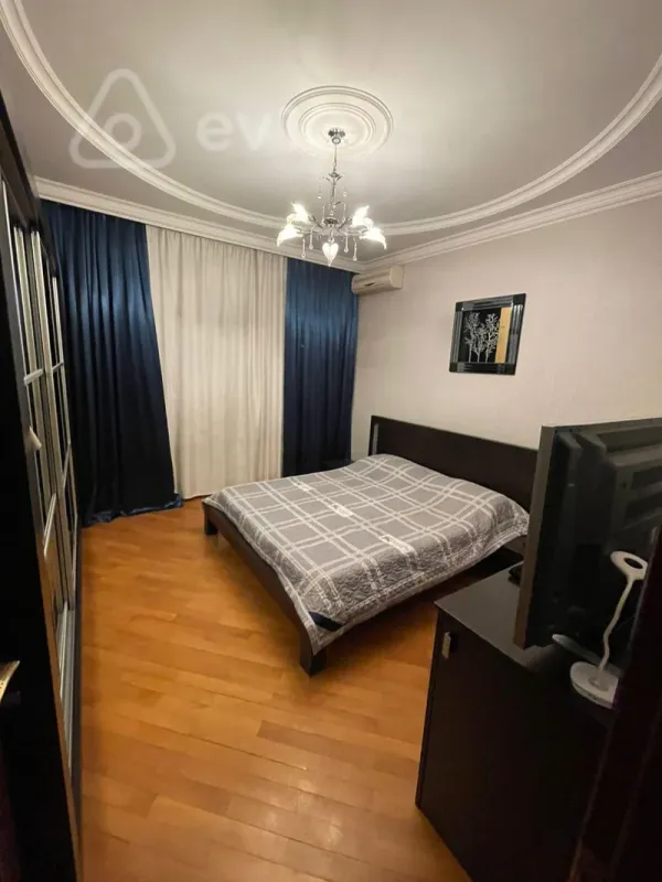 Satılır 3 otaqlı yeni tikili 120 m²