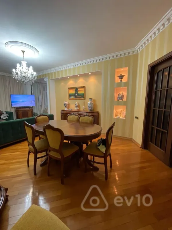 Satılır 3 otaqlı yeni tikili 120 m²