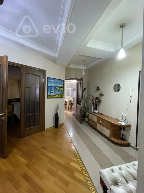 Satılır 3 otaqlı yeni tikili 120 m²