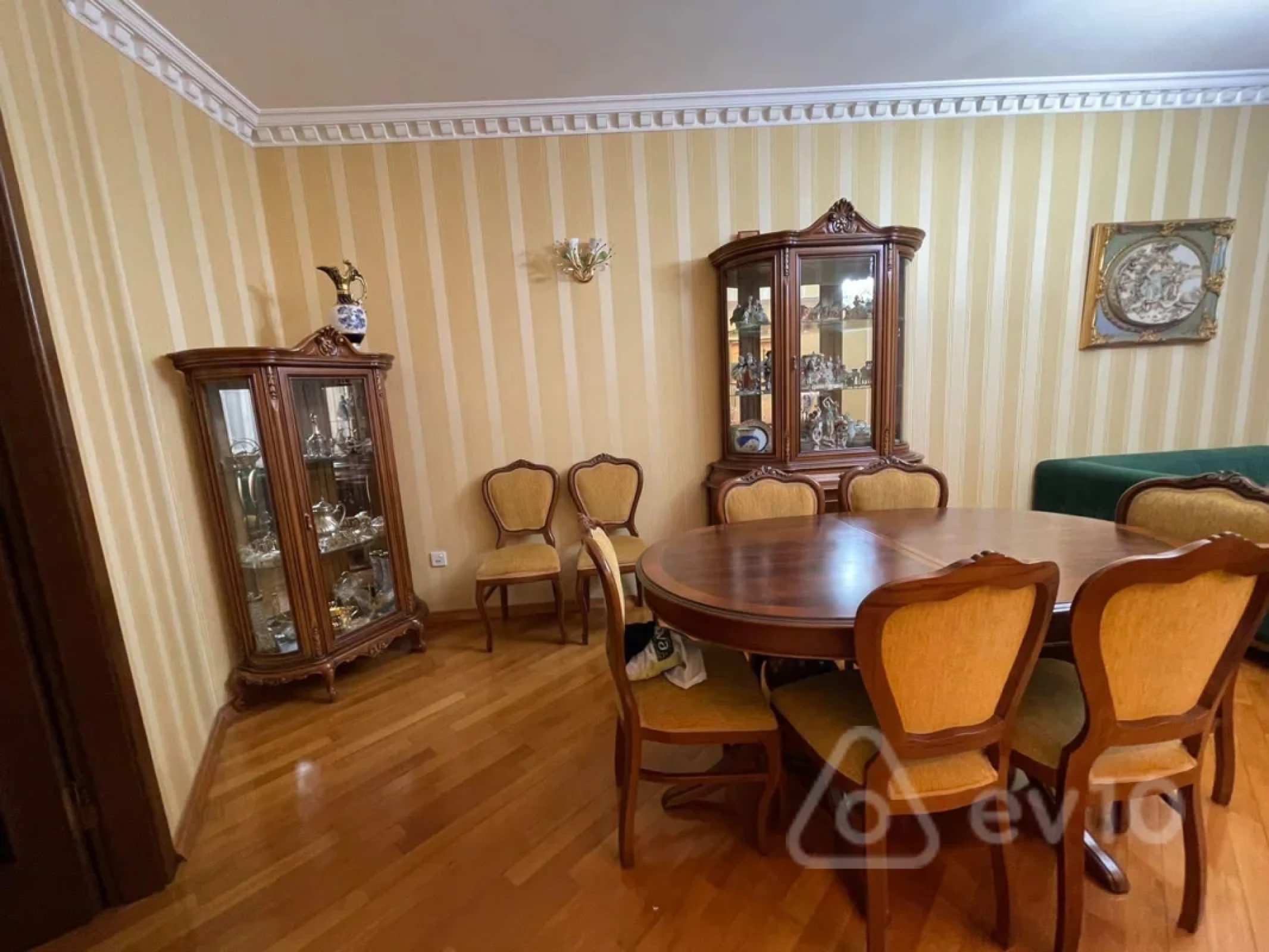 Satılır 3 otaqlı yeni tikili 120 m²