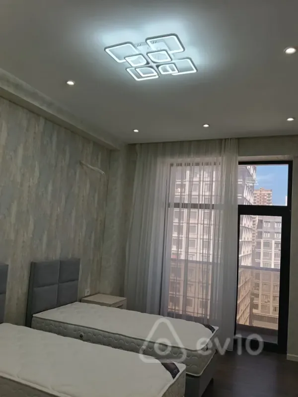 Satılır 2 otaqlı yeni tikili 82 m²