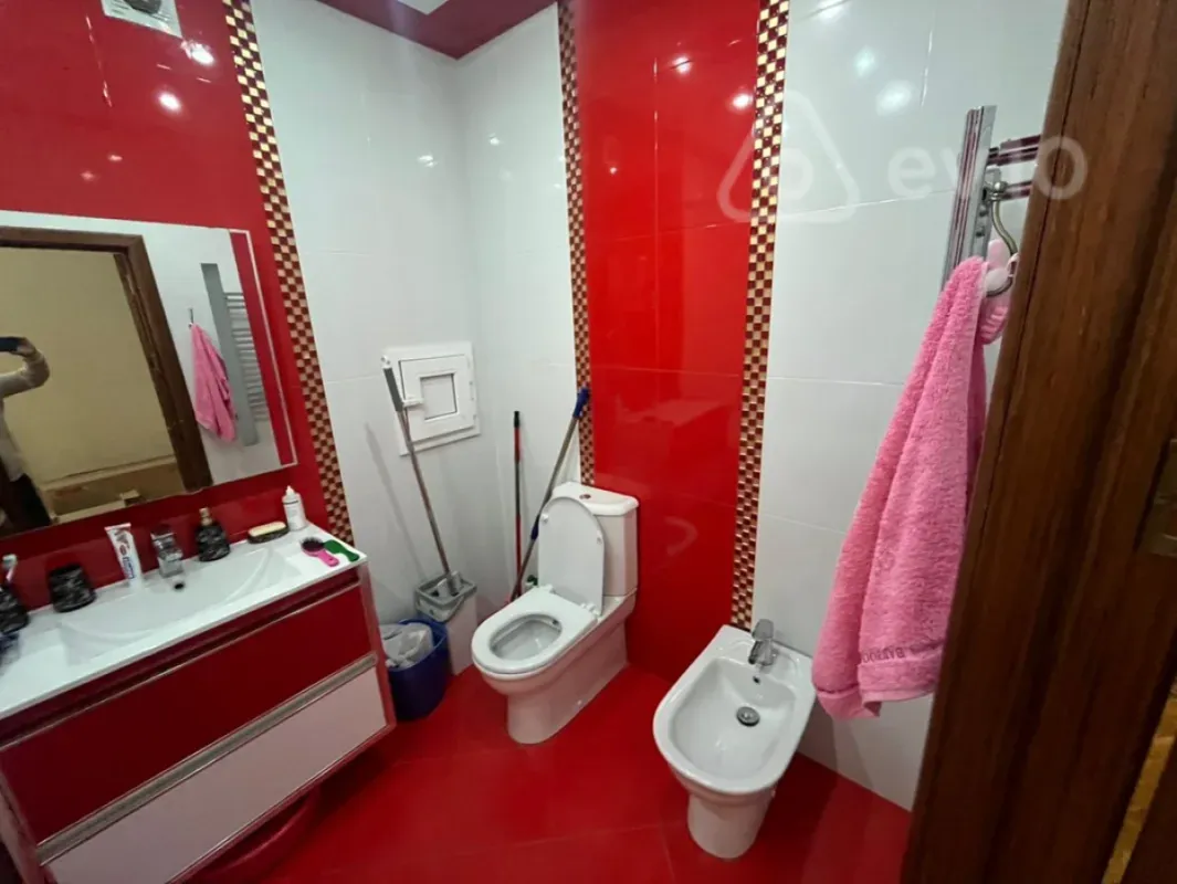 Kirayə verilir 2 otaqlı yeni tikili 85 m²