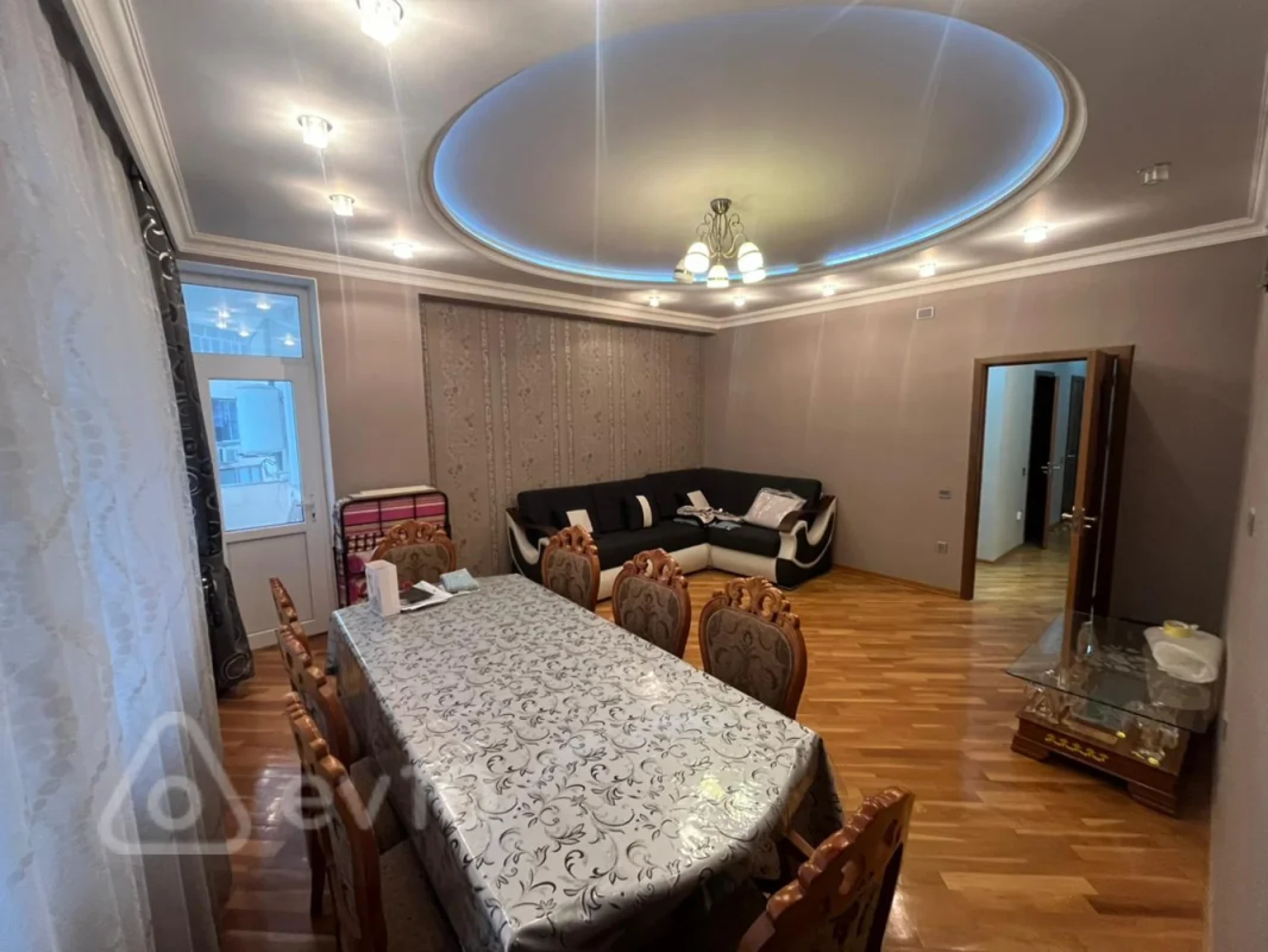 Kirayə verilir 2 otaqlı yeni tikili 85 m²