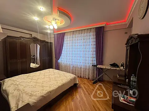 Kirayə verilir 2 otaqlı yeni tikili 85 m²