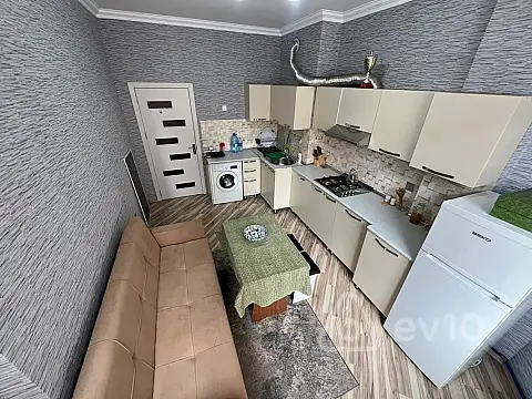 Kirayə verilir 1 otaqlı yeni tikili 86 m²