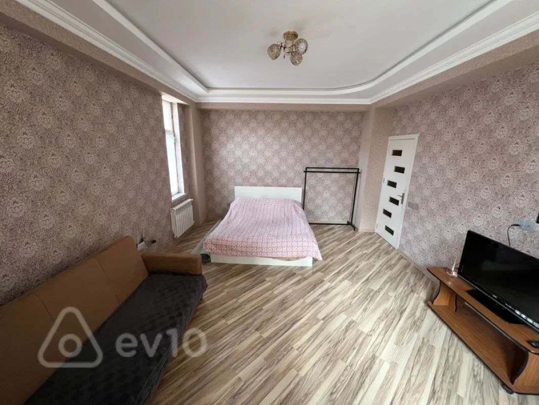Kirayə verilir 1 otaqlı yeni tikili 86 m²