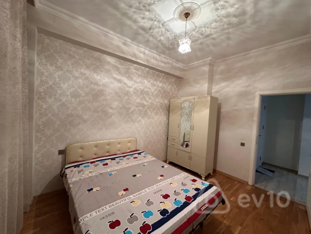 Kirayə verilir 2 otaqlı yeni tikili 65 m²