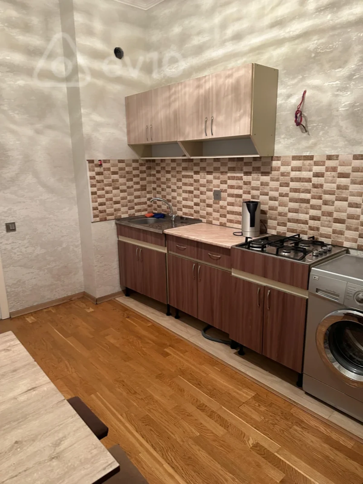 Kirayə verilir 2 otaqlı yeni tikili 65 m²