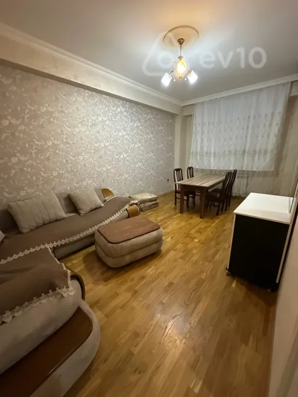 Kirayə verilir 2 otaqlı yeni tikili 65 m²