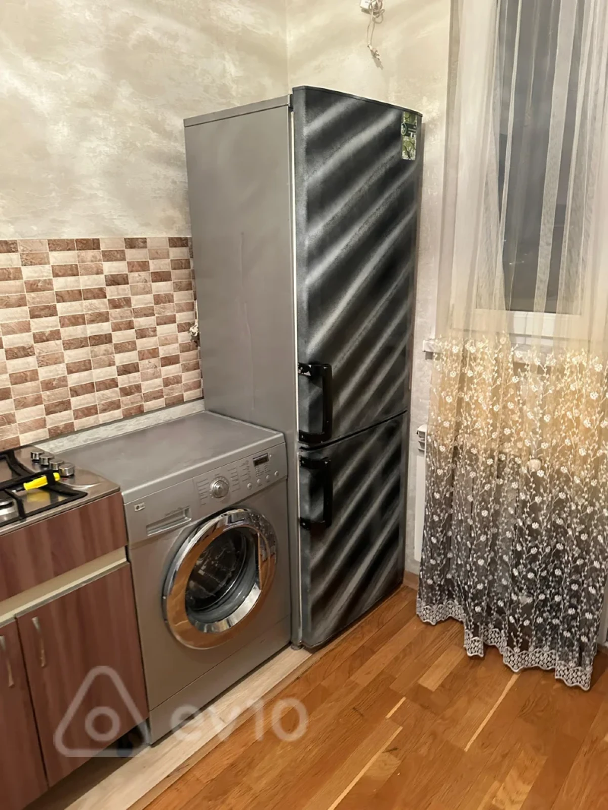 Kirayə verilir 2 otaqlı yeni tikili 65 m²