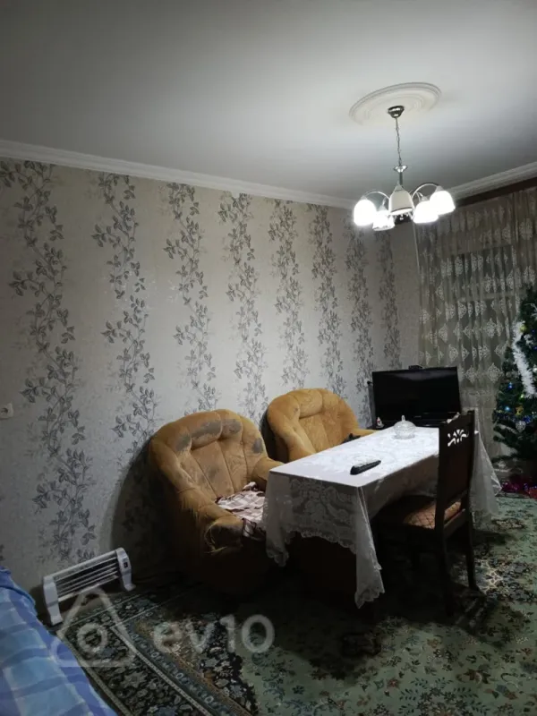 Satılır 3 otaqlı köhnə tikili 80 m²