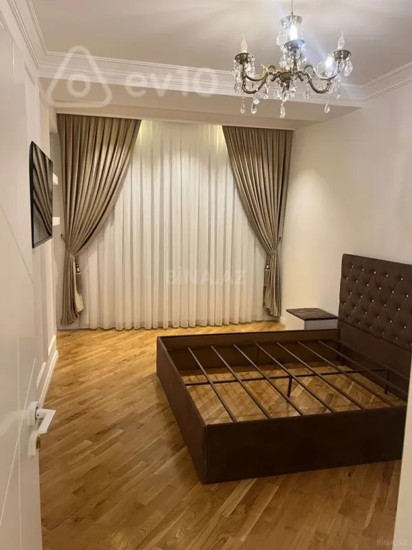 Kirayə verilir 3 otaqlı yeni tikili 87 m²