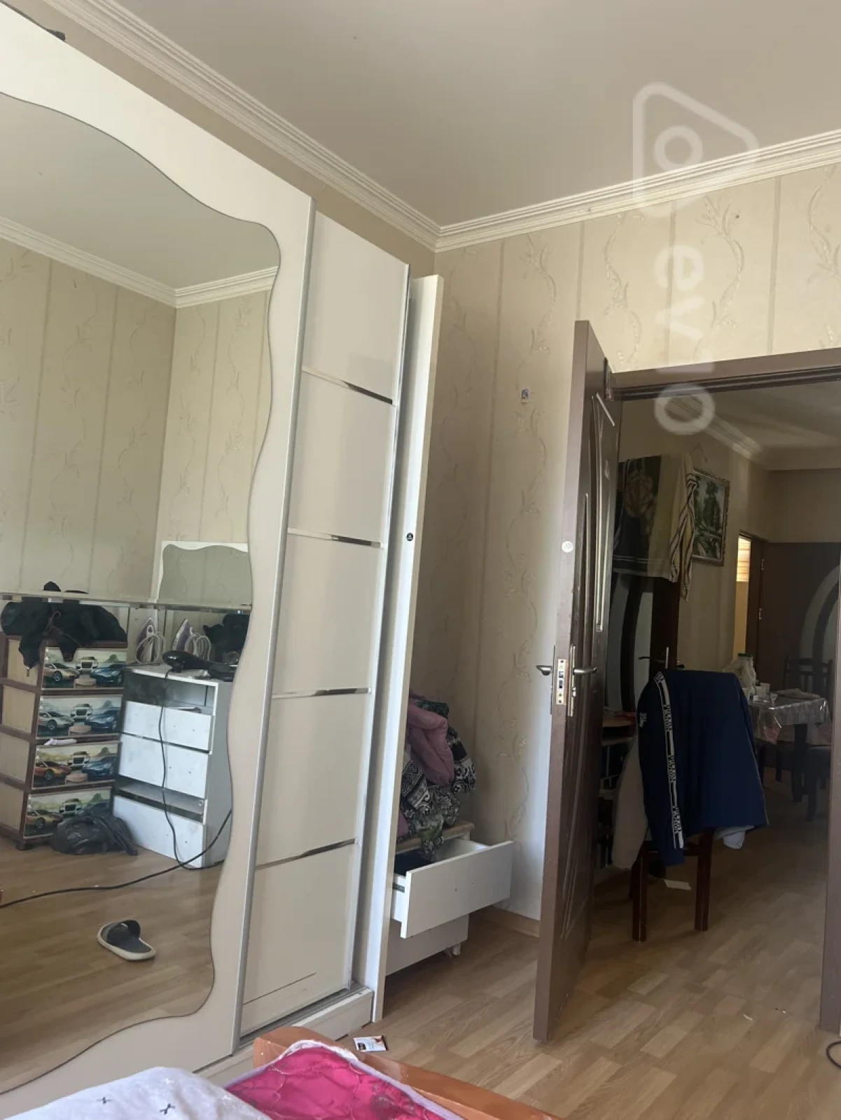 Kirayə verilir 3 otaqlı köhnə tikili 70 m²