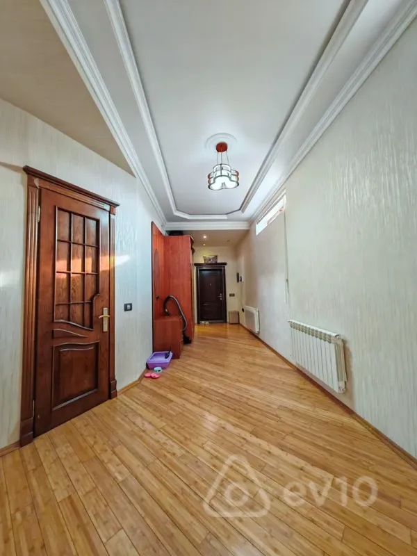 Kirayə verilir 2 otaqlı yeni tikili 150 m²