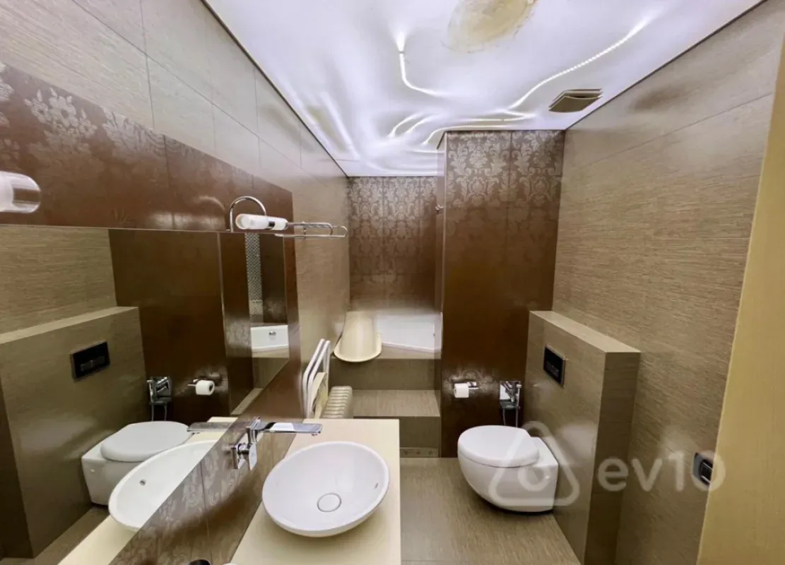 Satılır 3 otaqlı yeni tikili 156 m²