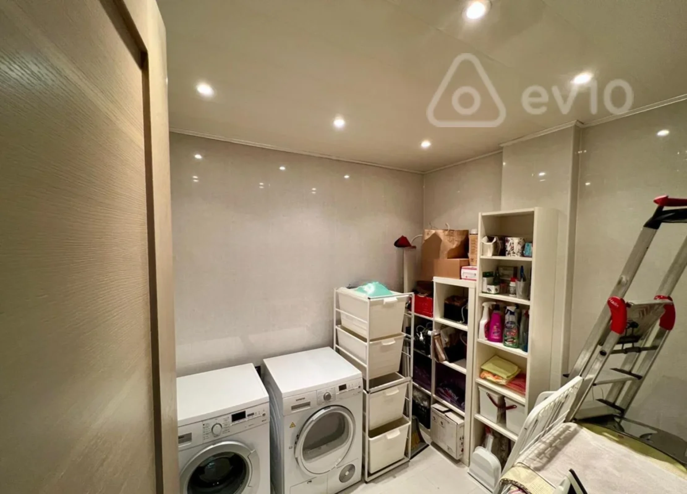 Satılır 3 otaqlı yeni tikili 156 m²