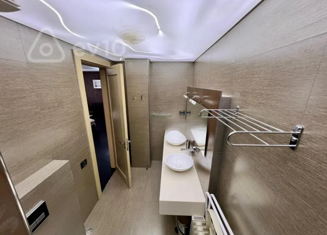 Satılır 3 otaqlı yeni tikili 156 m²