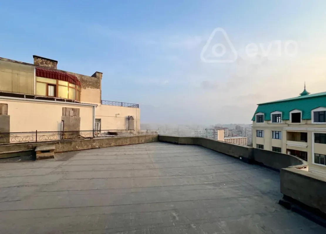 Satılır 3 otaqlı yeni tikili 156 m²