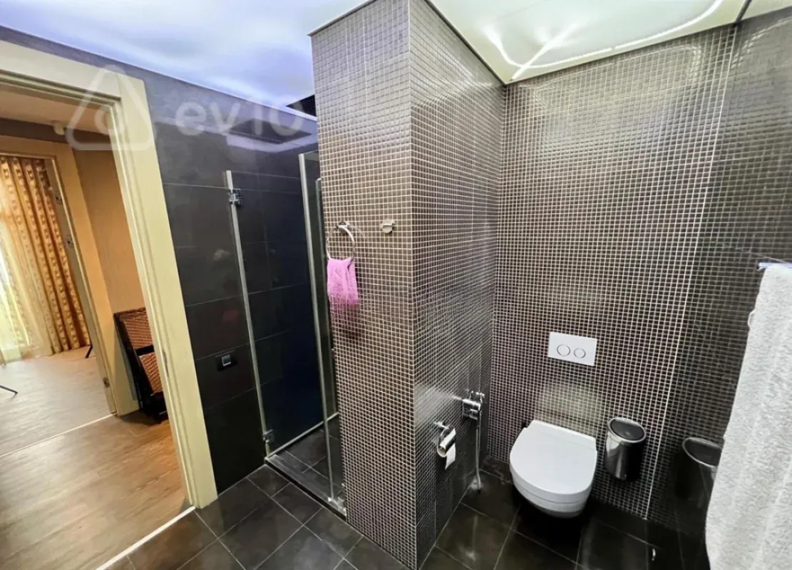 Satılır 3 otaqlı yeni tikili 156 m²