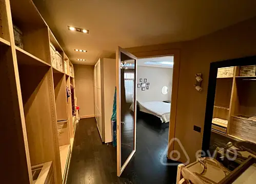 Satılır 3 otaqlı yeni tikili 156 m²