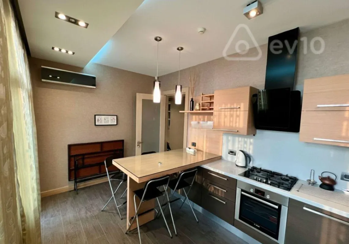 Satılır 3 otaqlı yeni tikili 156 m²