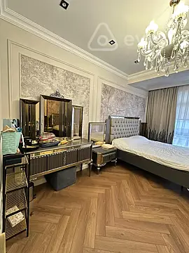 Satılır 3 otaqlı yeni tikili 115 m²