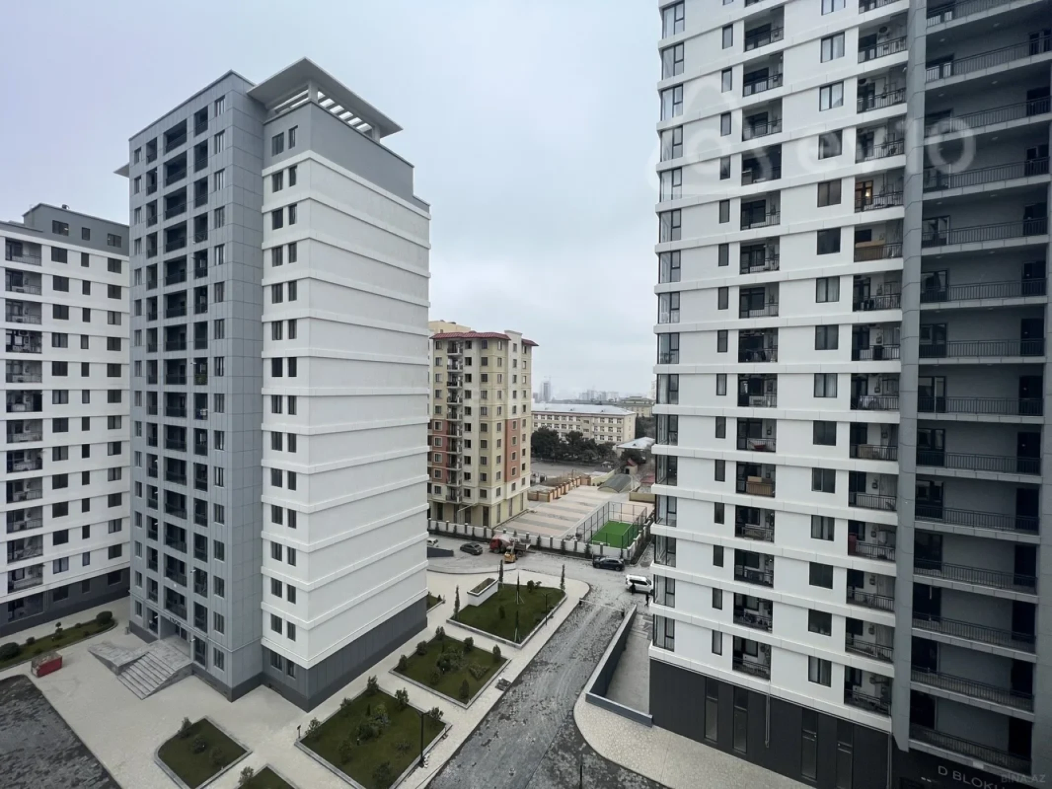 Kirayə verilir 3 otaqlı yeni tikili 75 m²