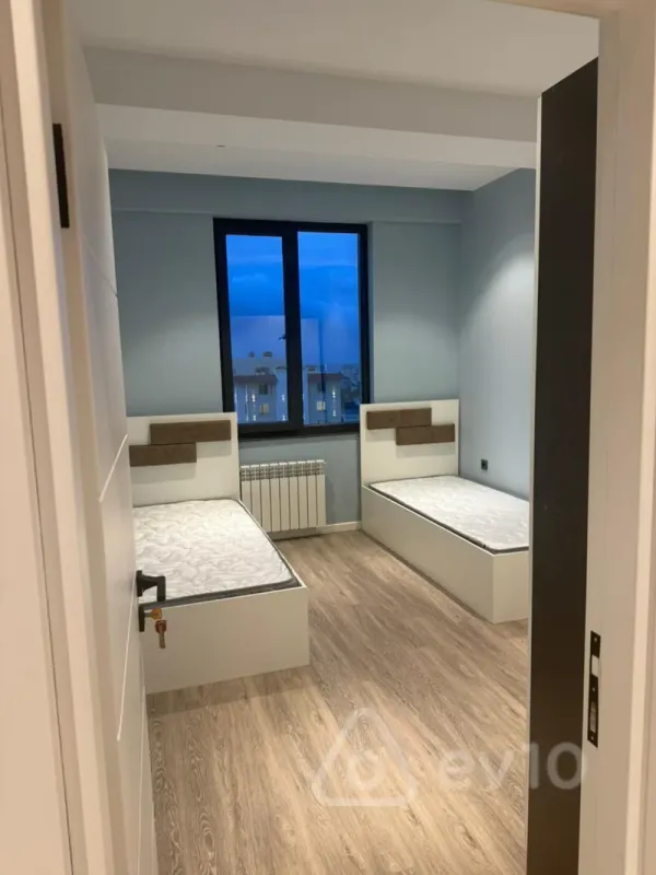 Kirayə verilir 3 otaqlı yeni tikili 75 m²