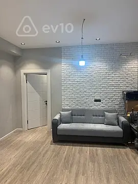 Kirayə verilir 3 otaqlı yeni tikili 75 m²
