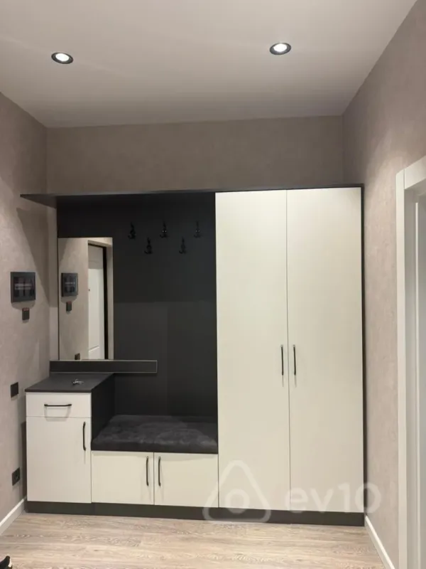 Kirayə verilir 3 otaqlı yeni tikili 75 m²