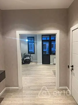 Kirayə verilir 3 otaqlı yeni tikili 75 m²