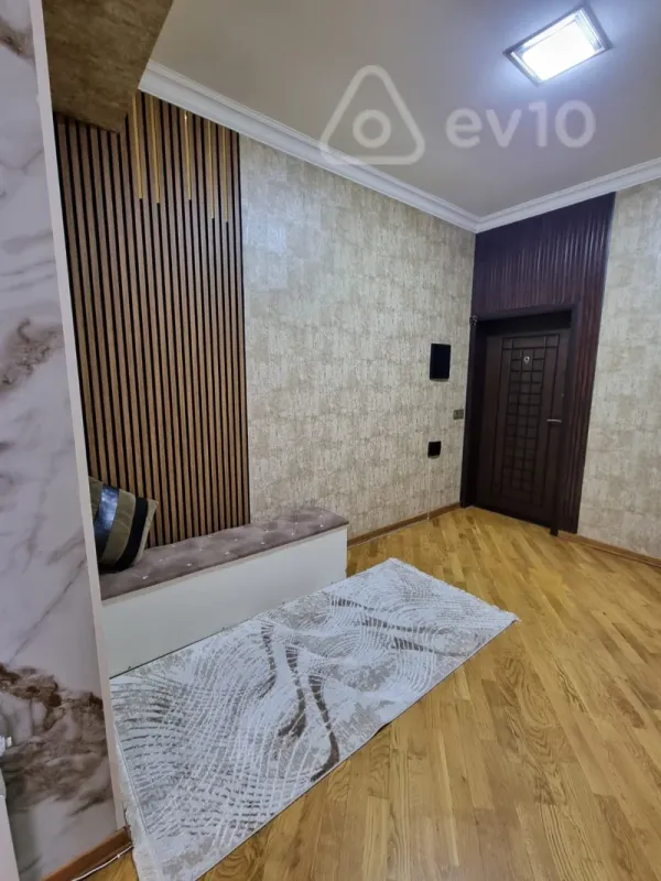 Satılır 4 otaqlı yeni tikili 115 m²