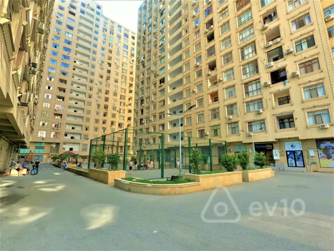 Satılır 4 otaqlı yeni tikili 115 m²