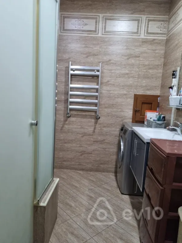Satılır 4 otaqlı yeni tikili 115 m²