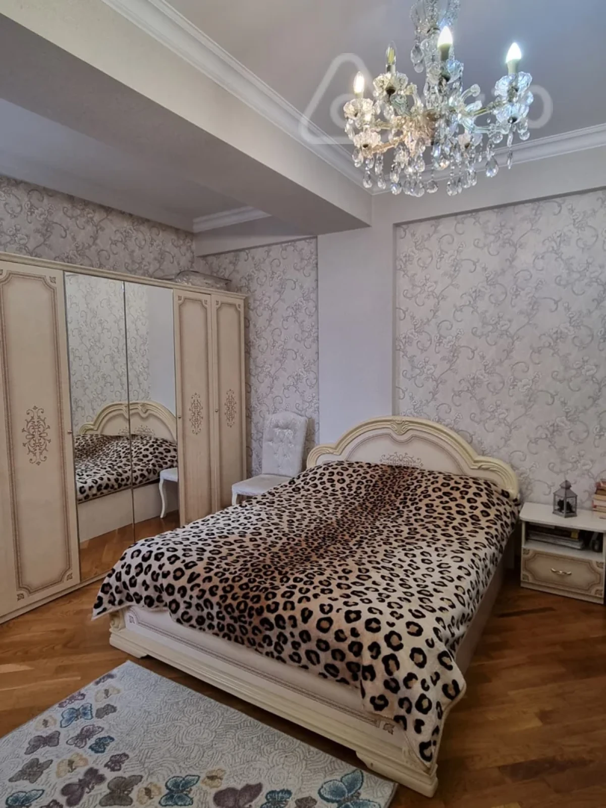 Satılır 4 otaqlı yeni tikili 115 m²