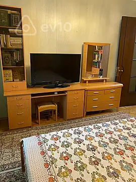 Kirayə verilir 2 otaqlı köhnə tikili 65 m²