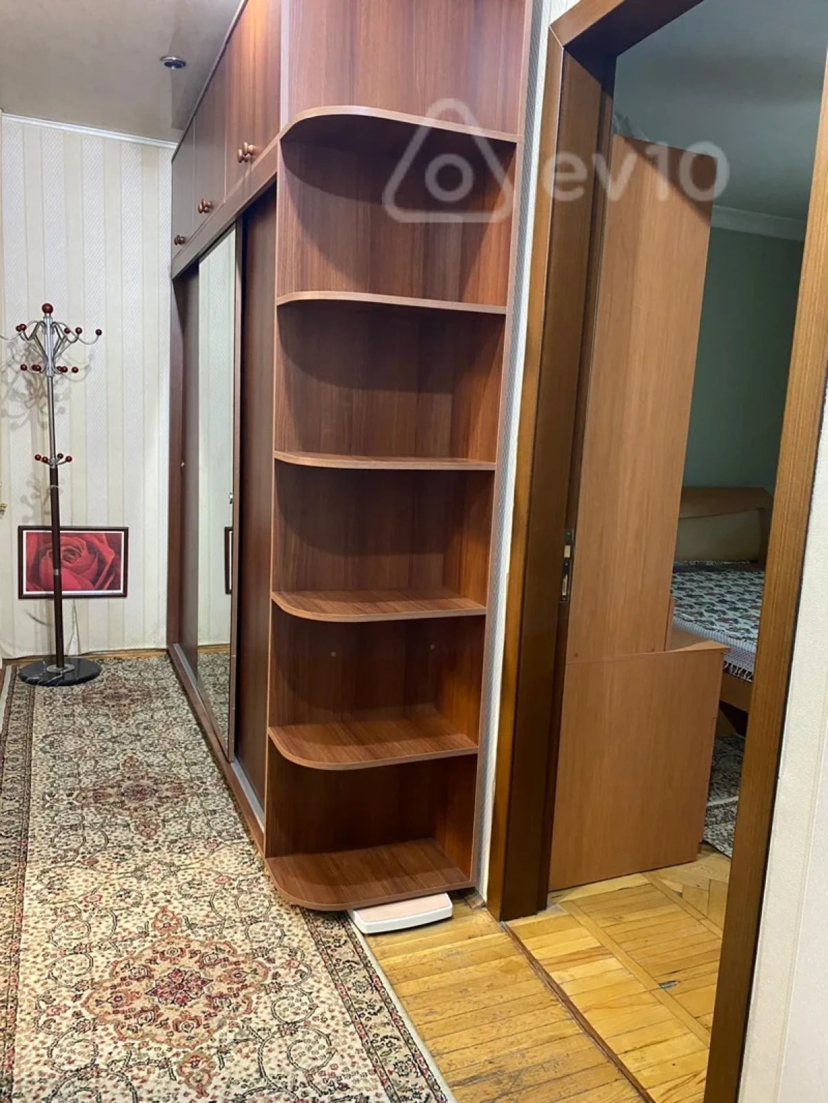 Kirayə verilir 2 otaqlı köhnə tikili 65 m²
